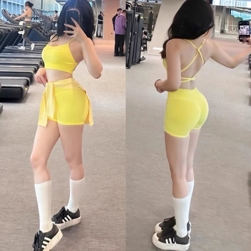 Women’s Seamless High-Waist Peach Hip Shorts