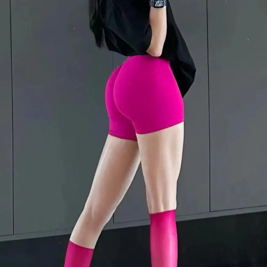 Women’s Seamless High-Waist Peach Hip Shorts